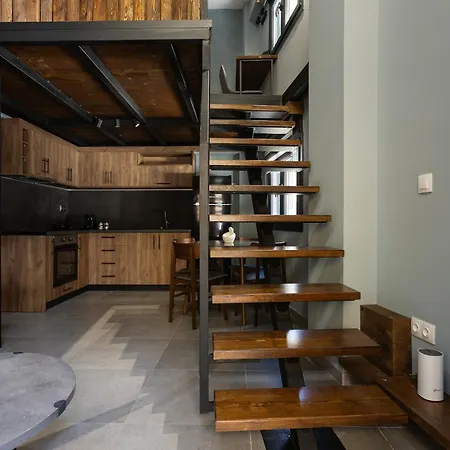 Wooden * Thessalonique